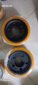 Bánh xe nâng điện TCM