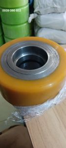Bánh xe nâng nhựa Pu