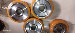 Lốp xe nâng điện Pu