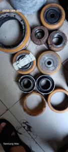 Bọc nhựa bánh xe thăng bằng