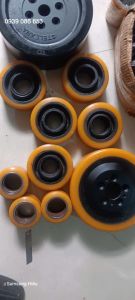 Đắp bánh cân bằng xe nâng điện Linde
