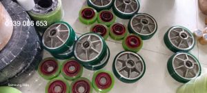 Gia công bọc nhựa PU bánh xe nâng