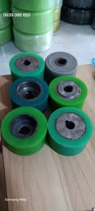 Đắp con lăn trục silicon
